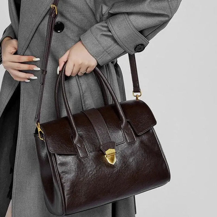 Møssa – Klassisk Skinnveske i Retro Stil - Møssa Norway